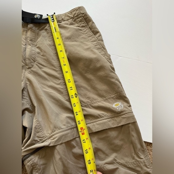 Mountain Hardwear Athletic Hiking Convertible Pants / Shorts Khaki Color Sz L - Picture 10 of 14